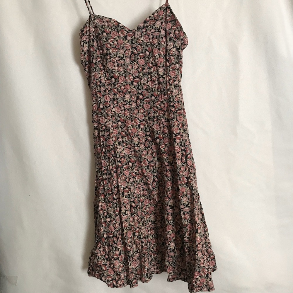 Blush Floral Pattern Dress - Fitted on Waist - S